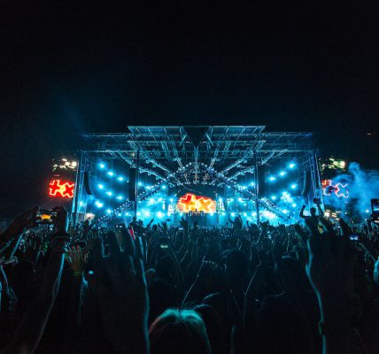 jak się ubrać na koncert na stadionie